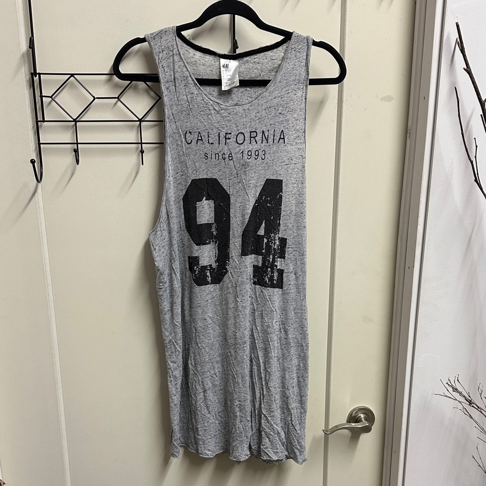 H&M Black and Gray Speckled Distressed Style Top S